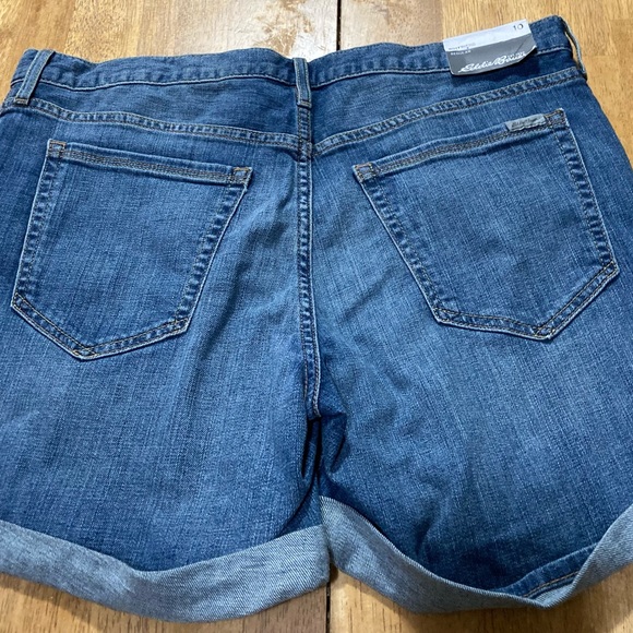 Beautiful shorts size 10 new! - Picture 3 of 5